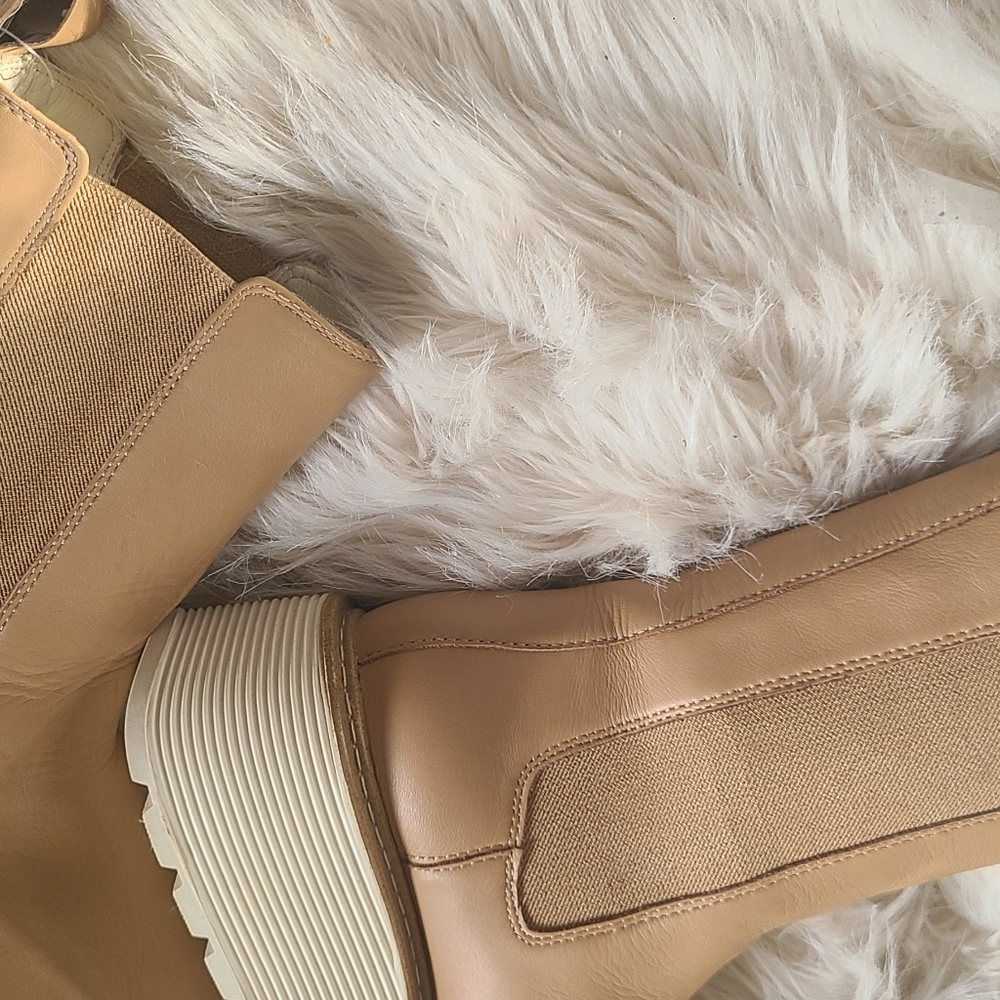 Chelsea Boot - Picture 11 of 15